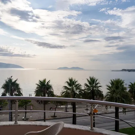 Seaview فلورا